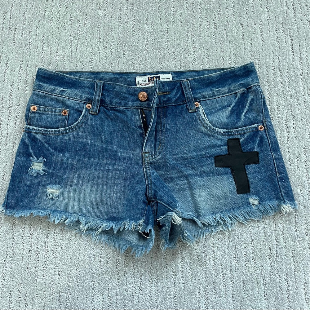 Grungy Denim Shorts Size M